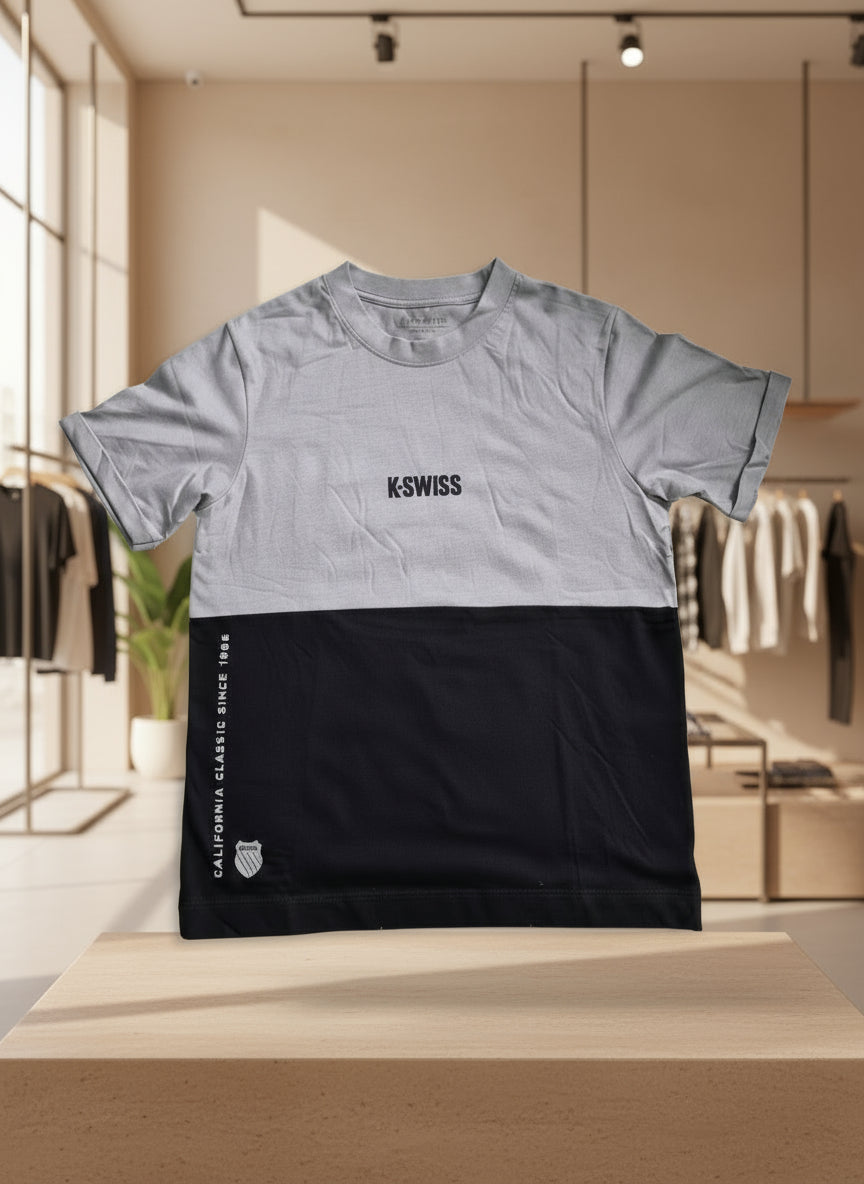 Playera K-Swiss Bicolor Gris y Negra - Estilo Urbano Moderno